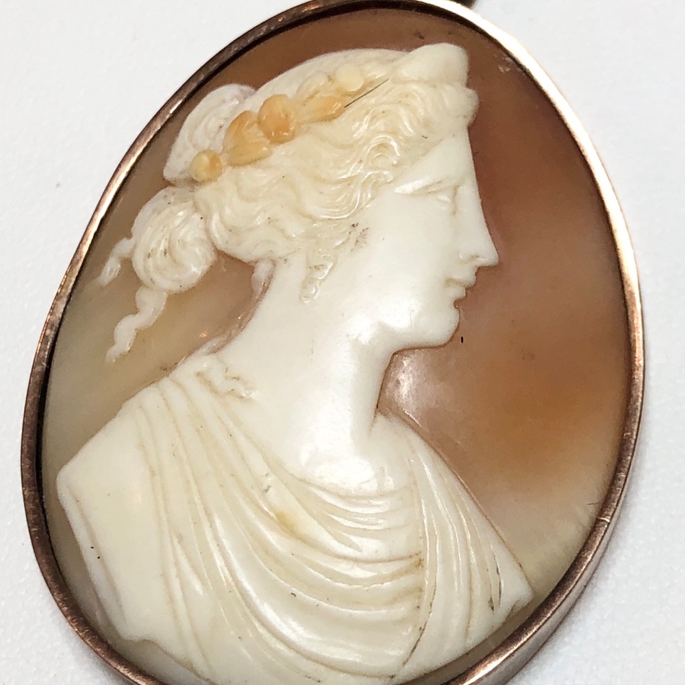 Gold Filled Antique Estate Shell Cameo Pendant - Picture 12 of 12